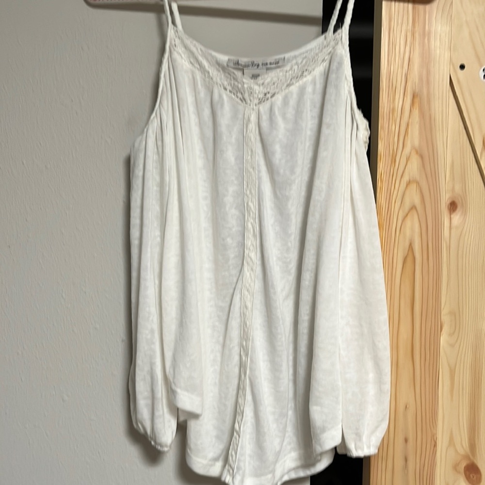 Cold shoulder top